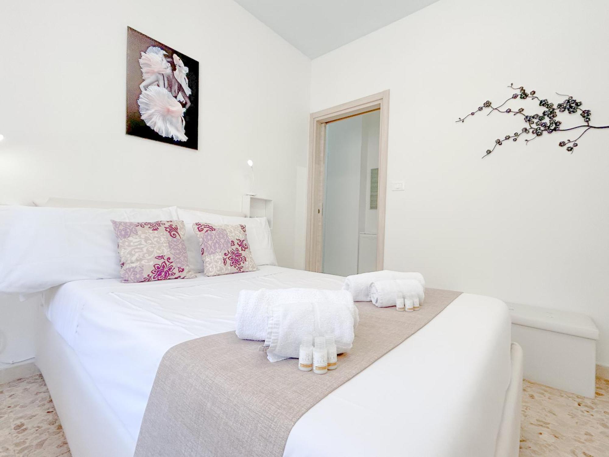Elegant House - Centro - 400Mt Dal Mare Appartement Ventimiglia Buitenkant foto