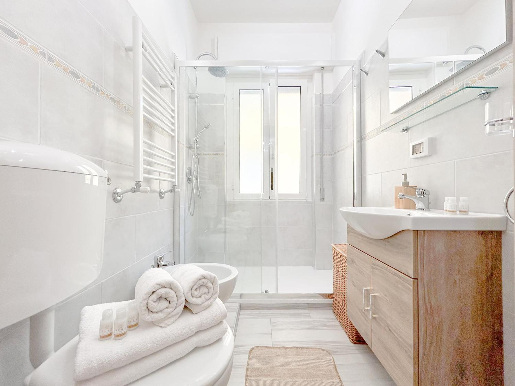 Elegant House - Centro - 400Mt Dal Mare Appartement Ventimiglia Buitenkant foto