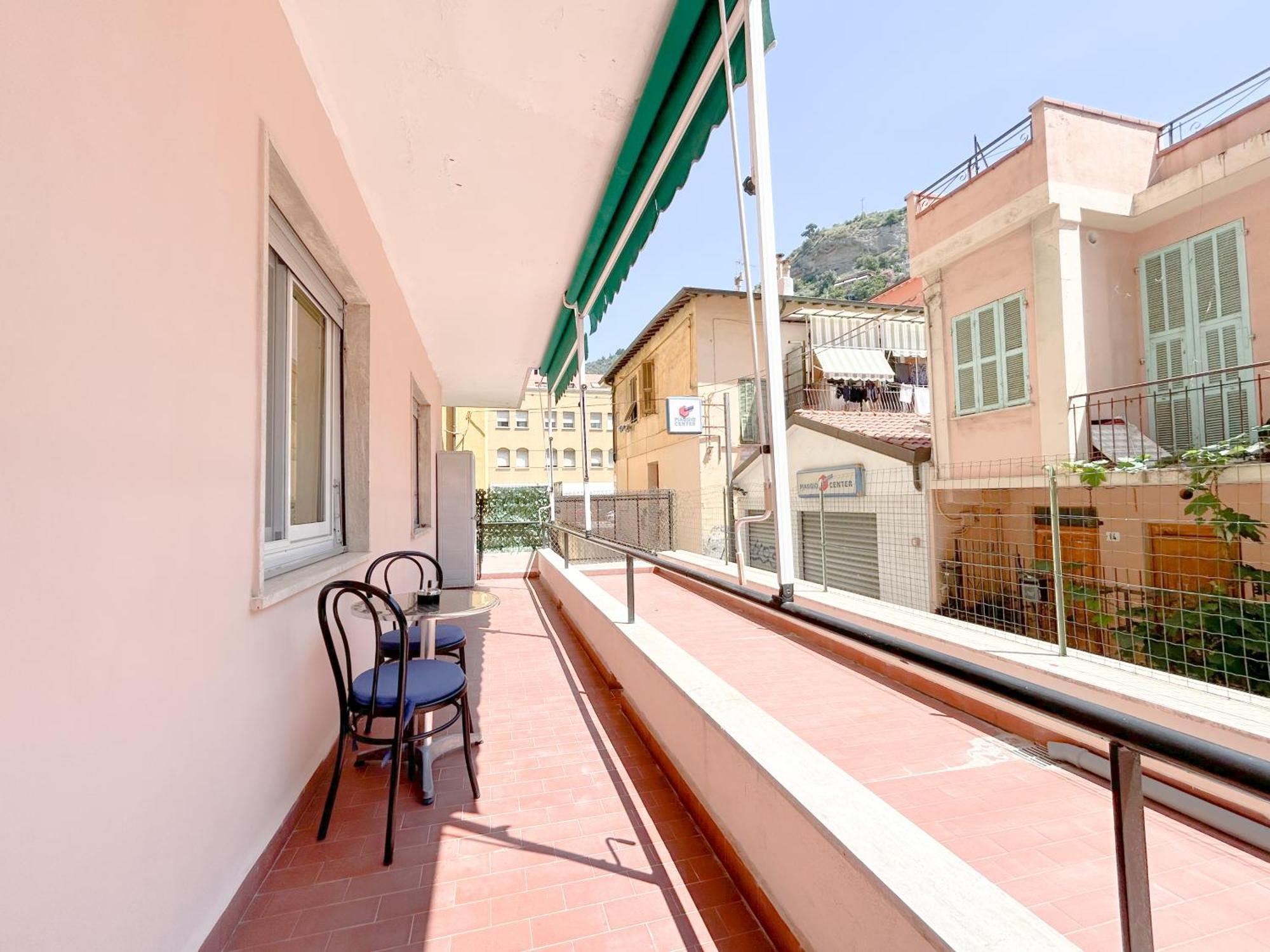 Elegant House - Centro - 400Mt Dal Mare Appartement Ventimiglia Buitenkant foto